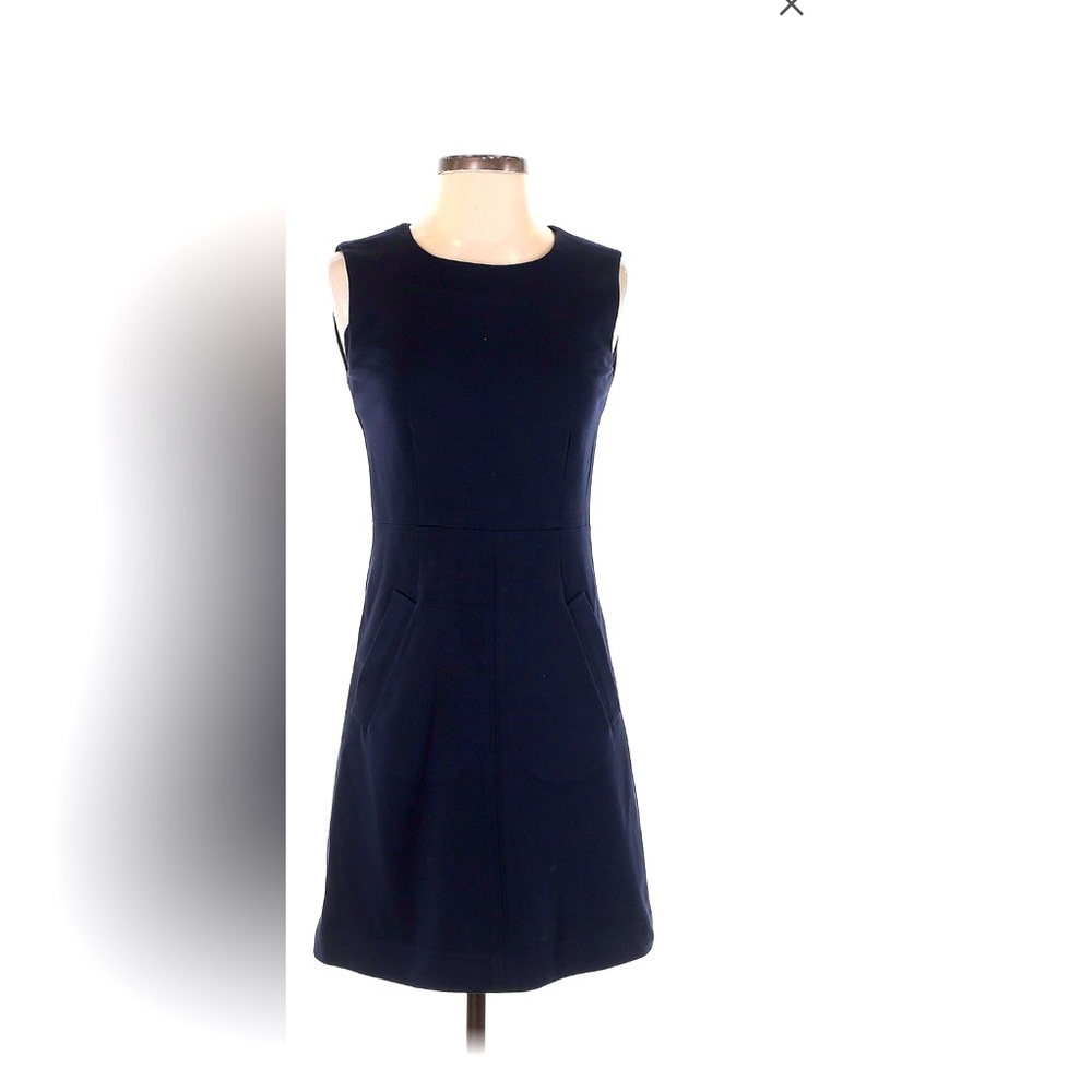 Diane Von Furstenberg (DVF) navy crepe shift dress